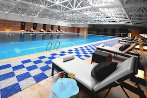 Indoor pool, outdoor pool - Rayfont Hotel Chengdu (Chengdu)