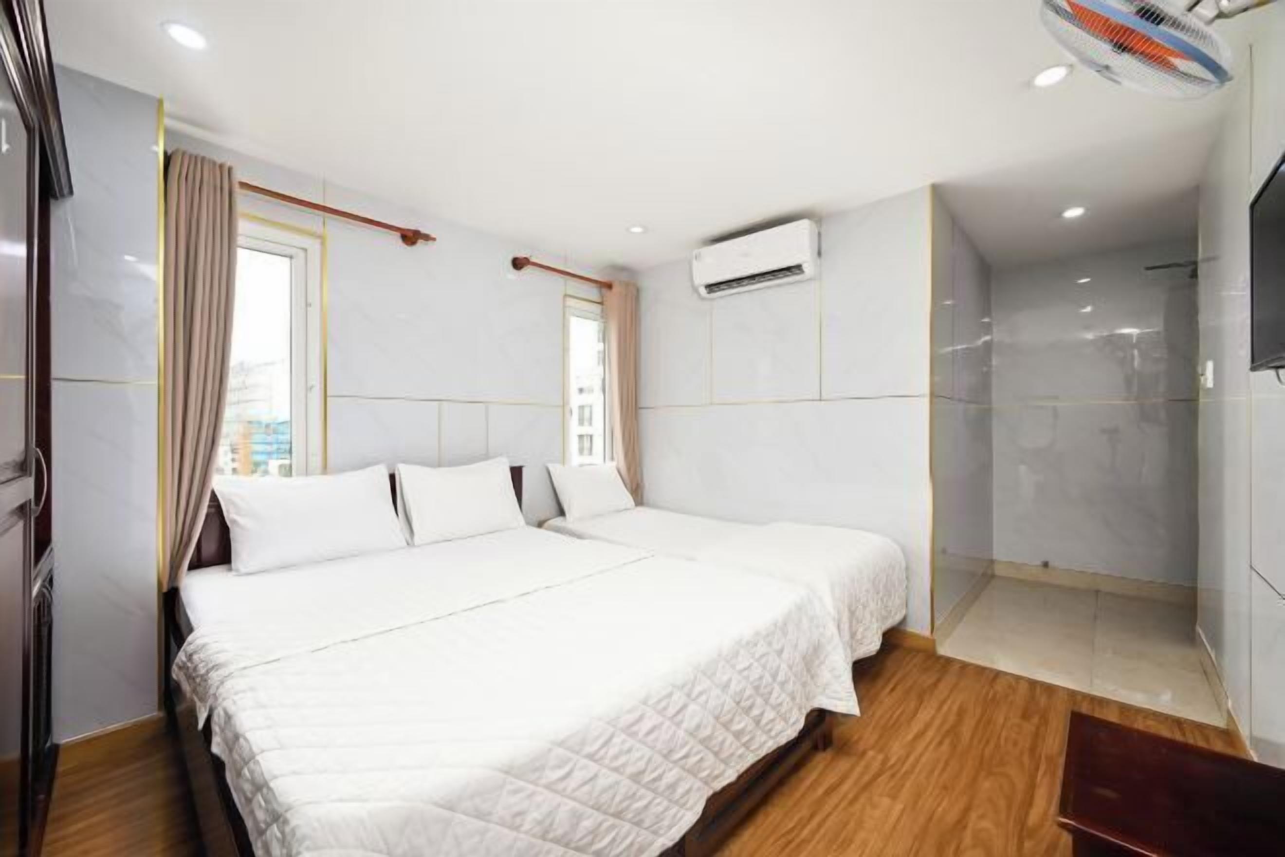 Escritorio, insonorización, wifi gratis y ropa de cama 