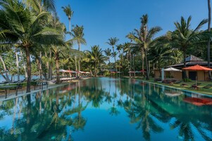 Outdoor pool, pool umbrellas, sun loungers