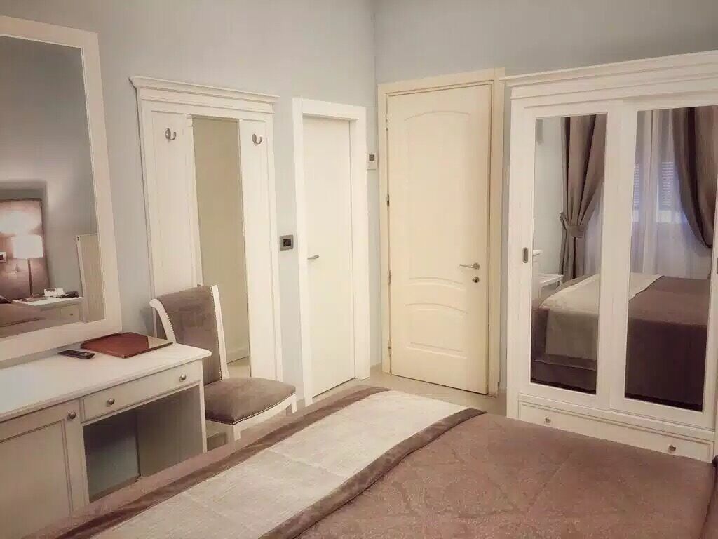 double room | 1 bedroom, down duvets, minibar, in-room safe