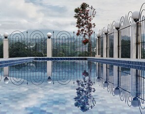Rooftop pool - Cinnamon Hotel Boutique Syariah (Bandung)