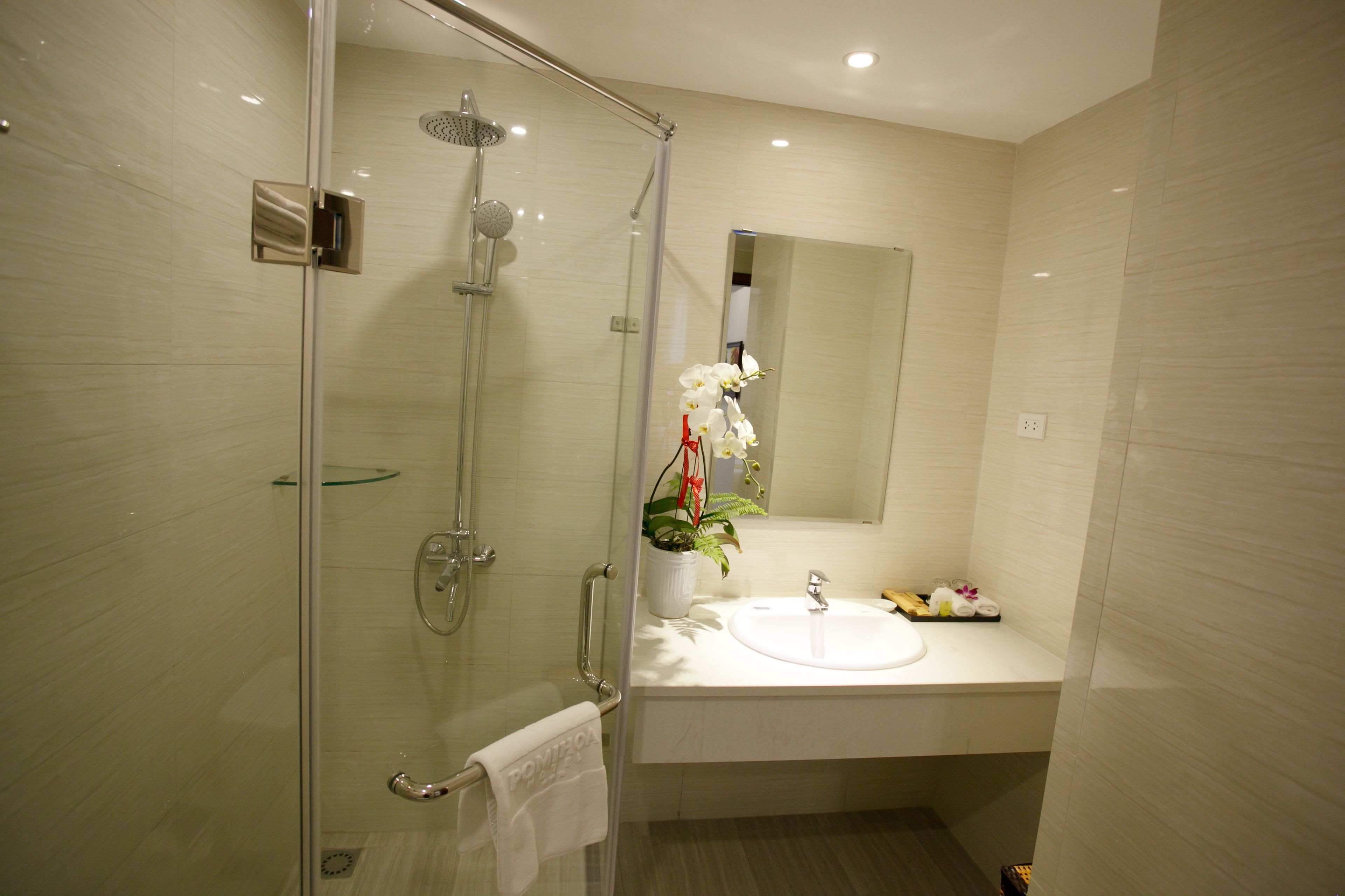 superior double room | bathroom | shower, free toiletries, hair dryer, dressing gowns
