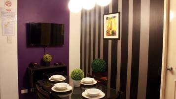 2 Bedroom | In-room dining