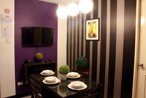 2 Bedroom | In-room dining