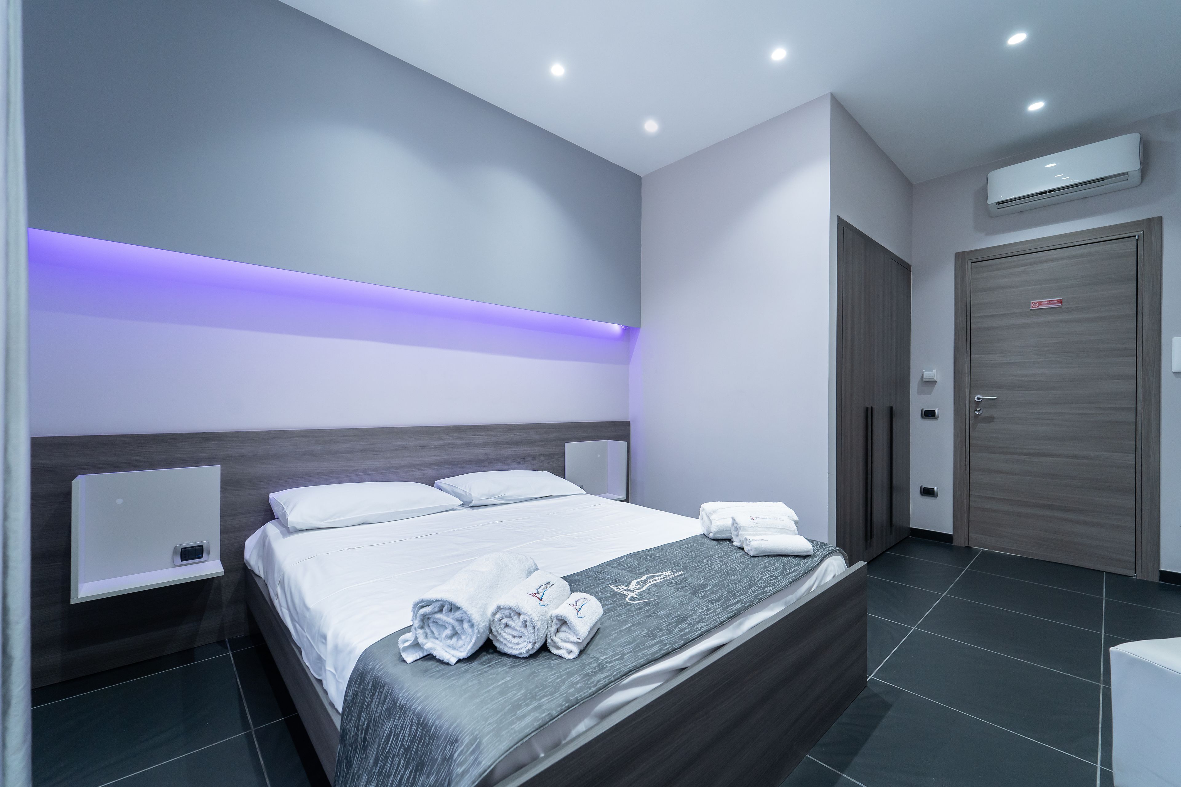 Frette Italian sheets, premium bedding, down duvets, memory-foam beds