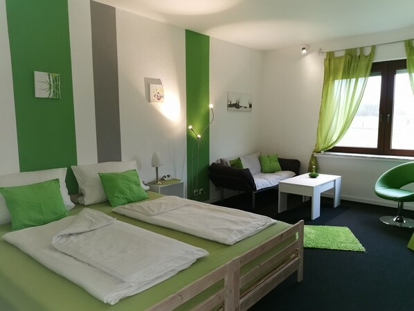 Superior Studio, Private Bathroom, Garden View (1 Grun) | Room amenity