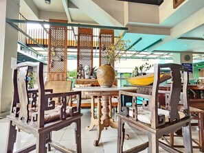 Kawasan tempat duduk lobi