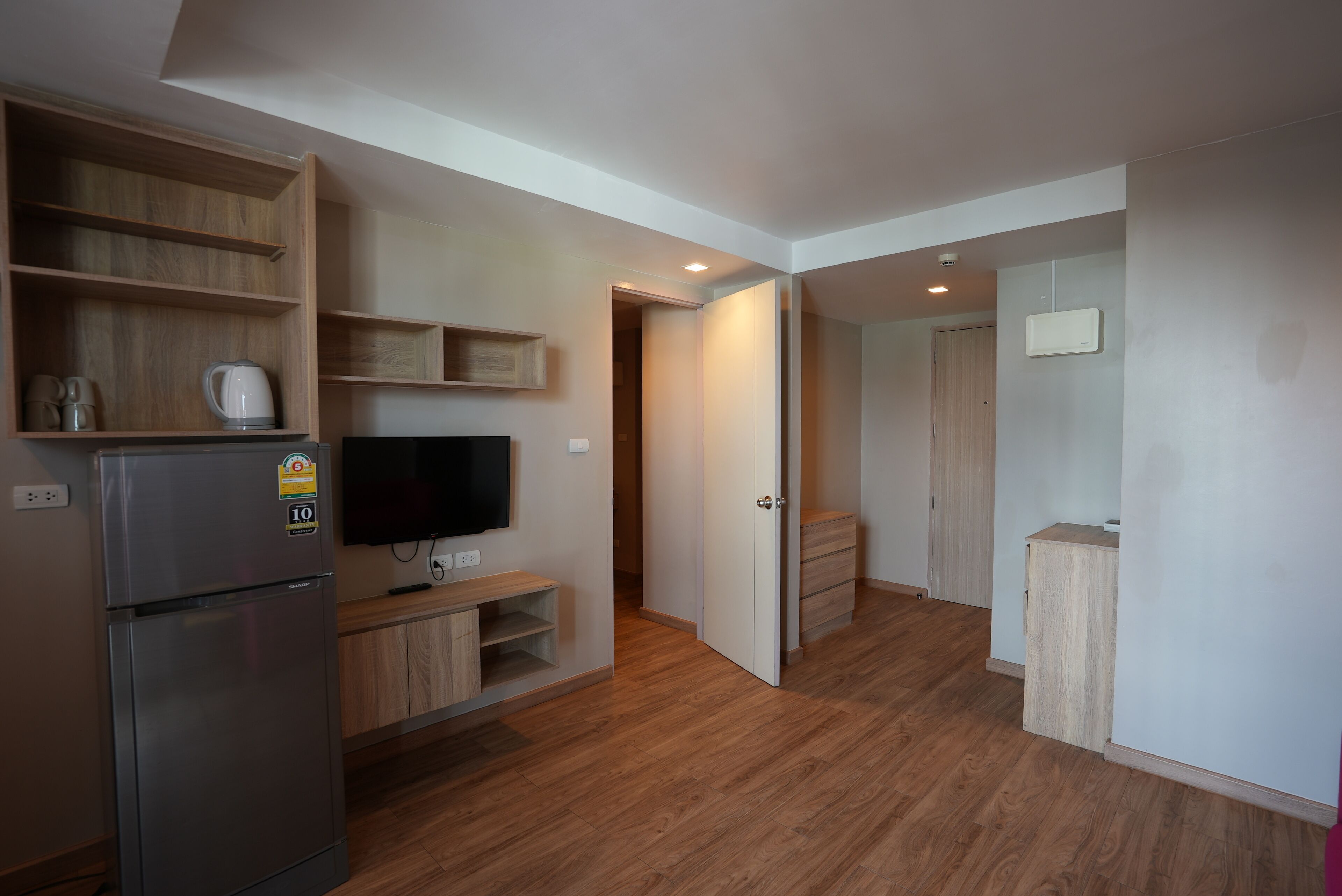 1 bedroom, individually furnished, desk, free wifi