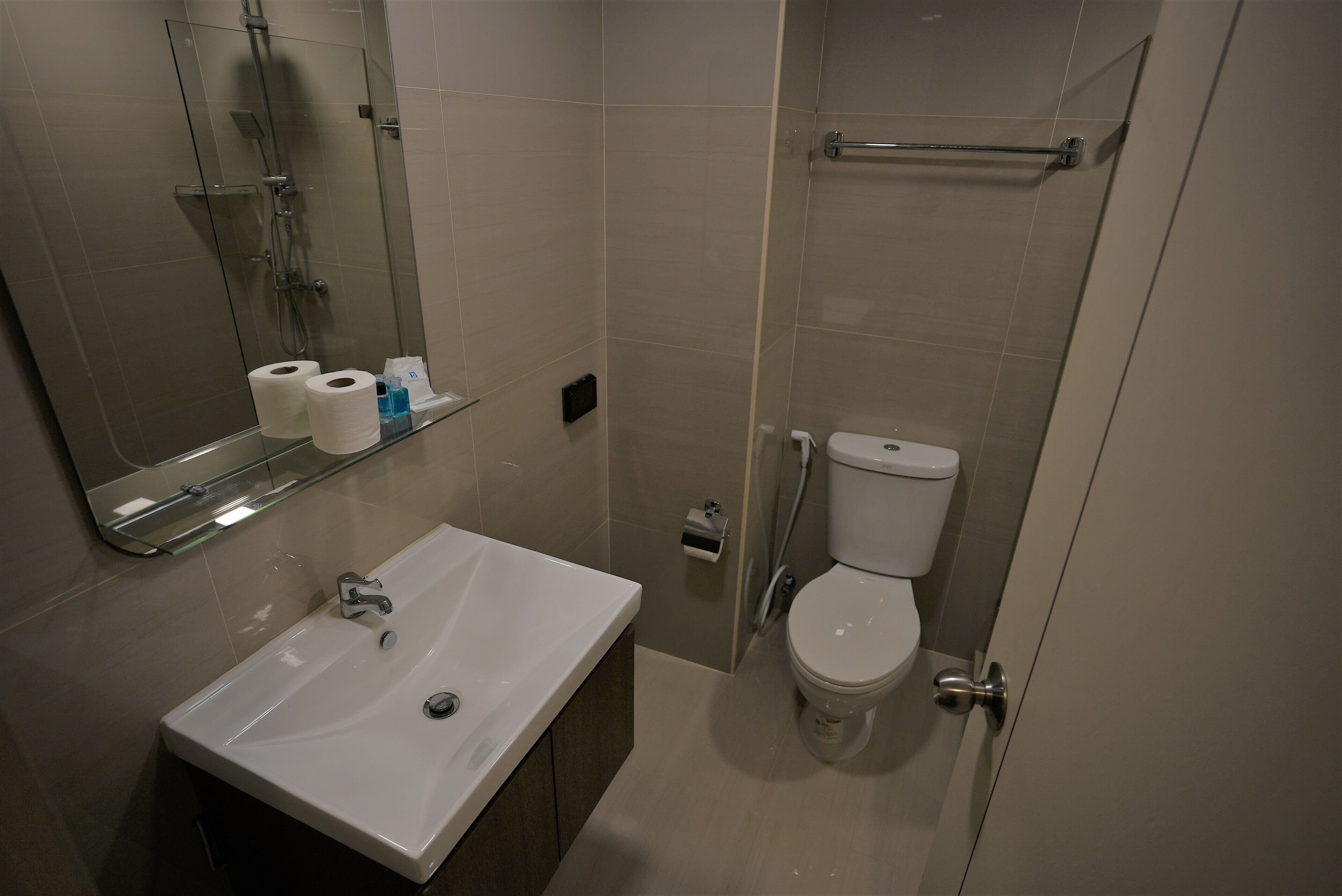 shower, free toiletries, hair dryer, slippers