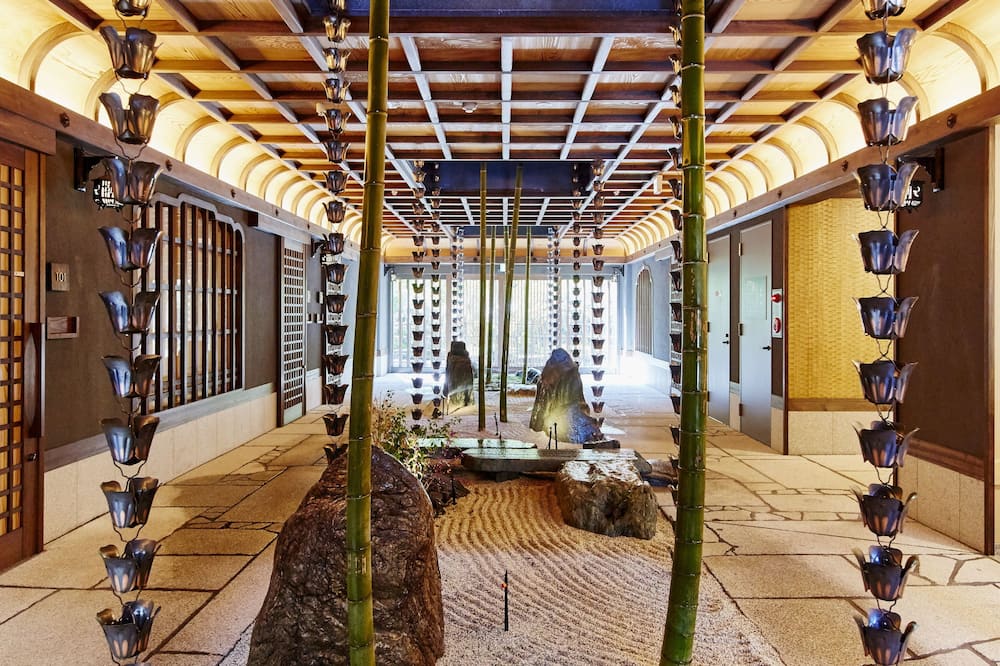 Sunrise Suites