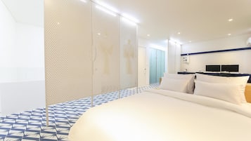 Premium bedding, desk, free WiFi, bed sheets