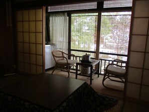 트래디셔널 아파트, 침실 2개, 간이주방 (Japanese Style)