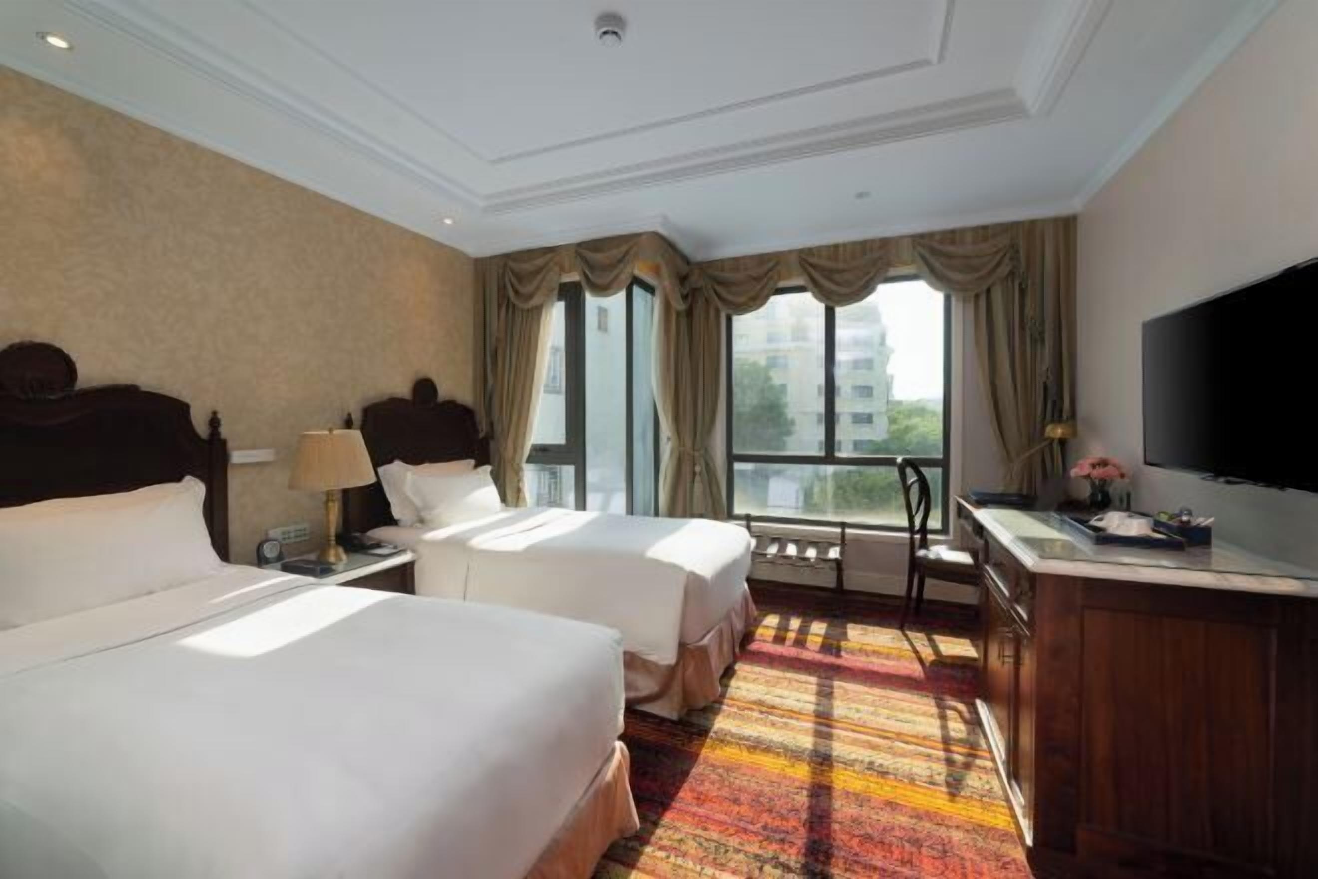 Minibar, in-room safe, desk, blackout curtains