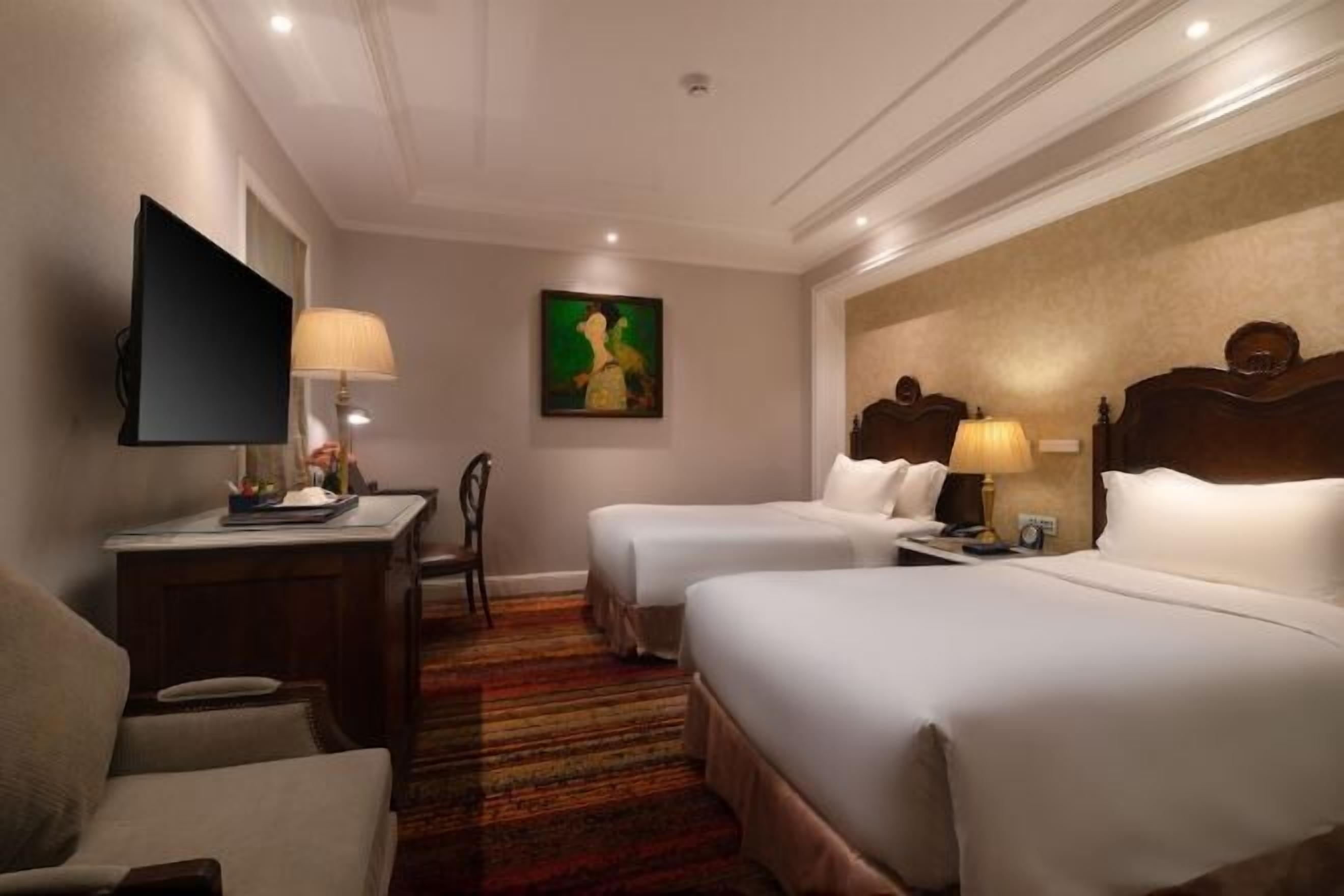 Minibar, in-room safe, desk, blackout curtains