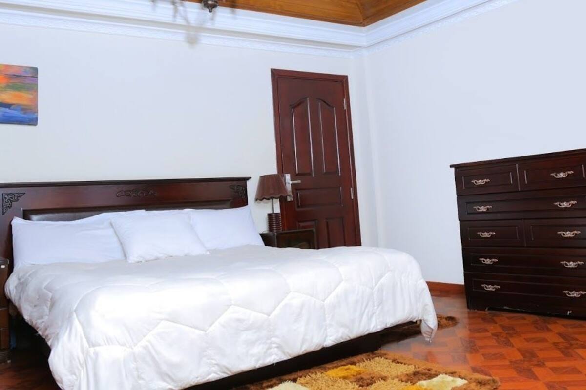 suite, 2 bedrooms | memory-foam beds, in-room safe, desk, free rollaway beds