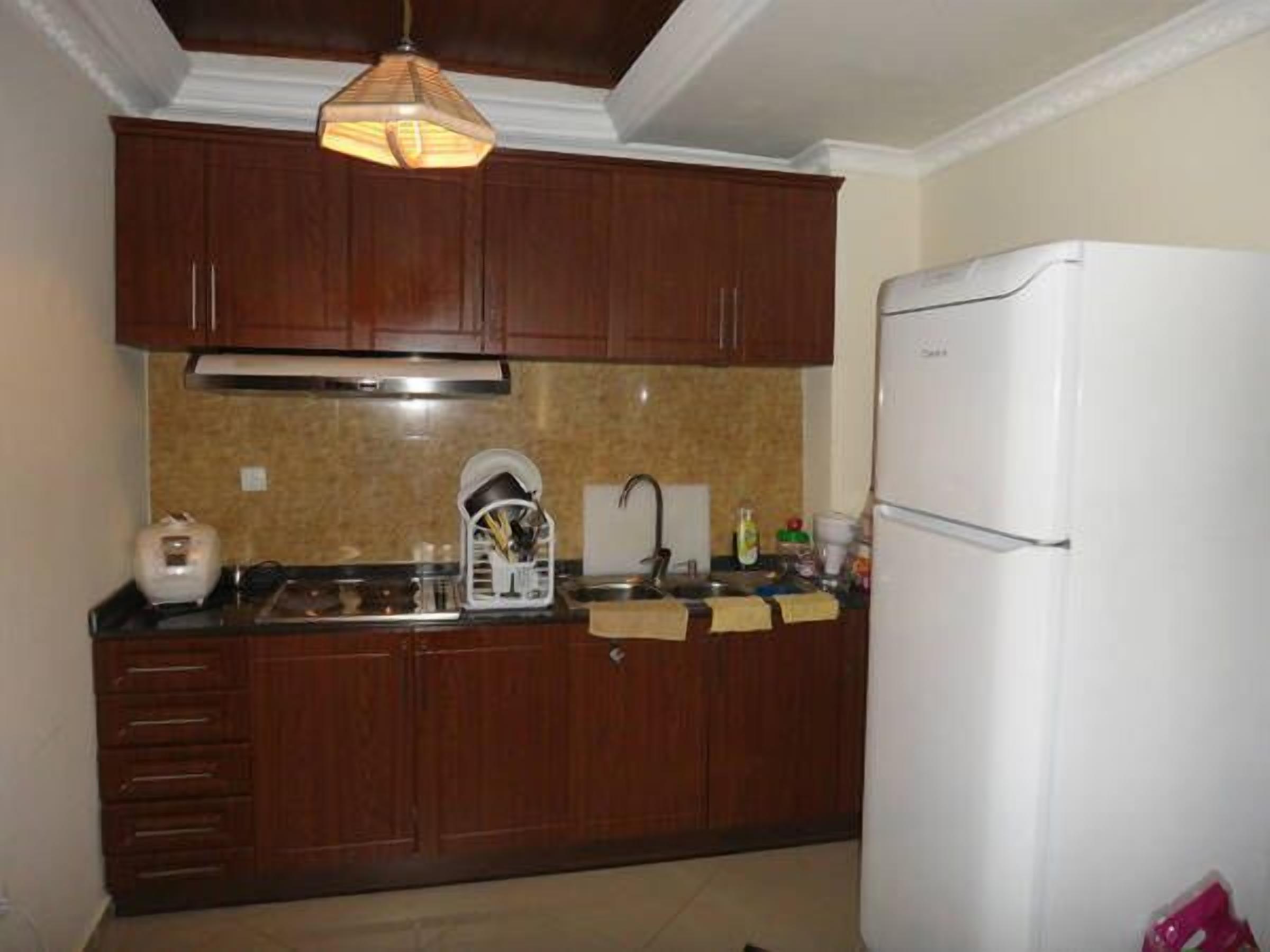 suite, 2 bedrooms | private kitchen | fridge, microwave, oven, stovetop