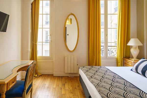 Apartment, Courtyard View (Prestige) | 3 bedrooms, in-room safe, individually decorated, individually furnished