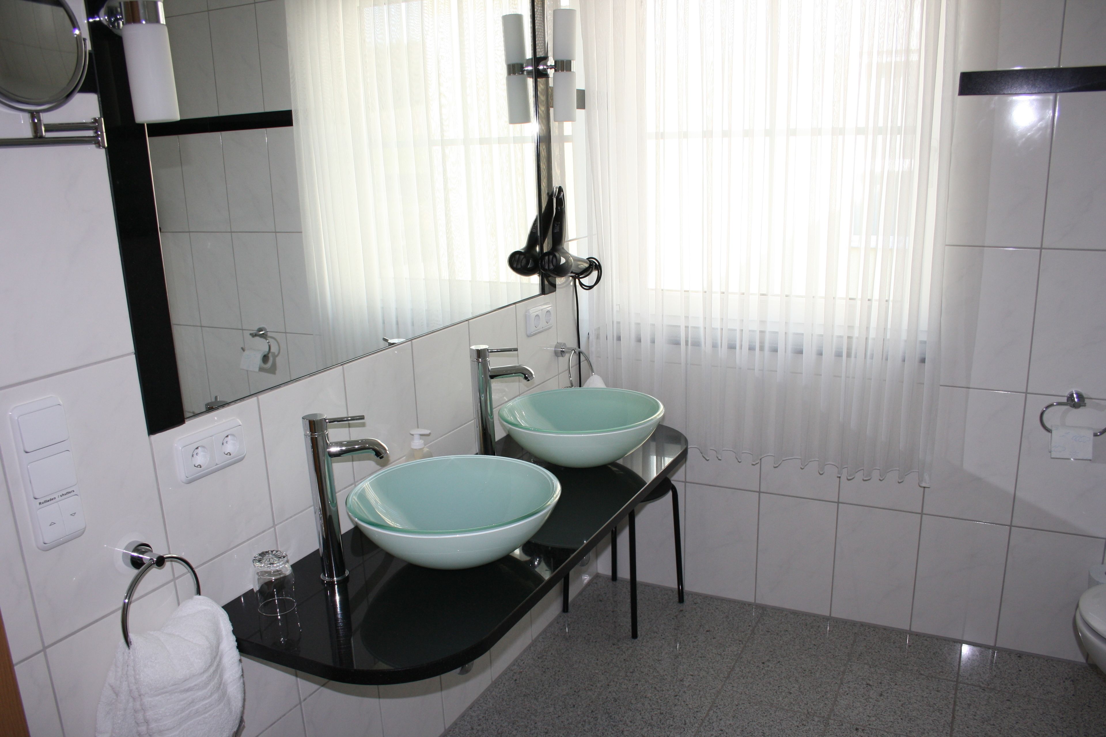 comfort triple room, balcony | in-room safe, desk, soundproofing, free cots/infant beds