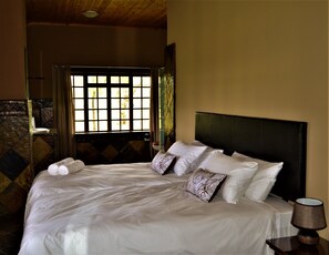 Deluxe Suite, Valley View | Free WiFi - Amaka Private Game Reserve and Safaris (Colenso)