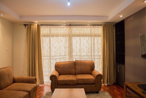 Executive Apartment, 3 Bedrooms | Living area