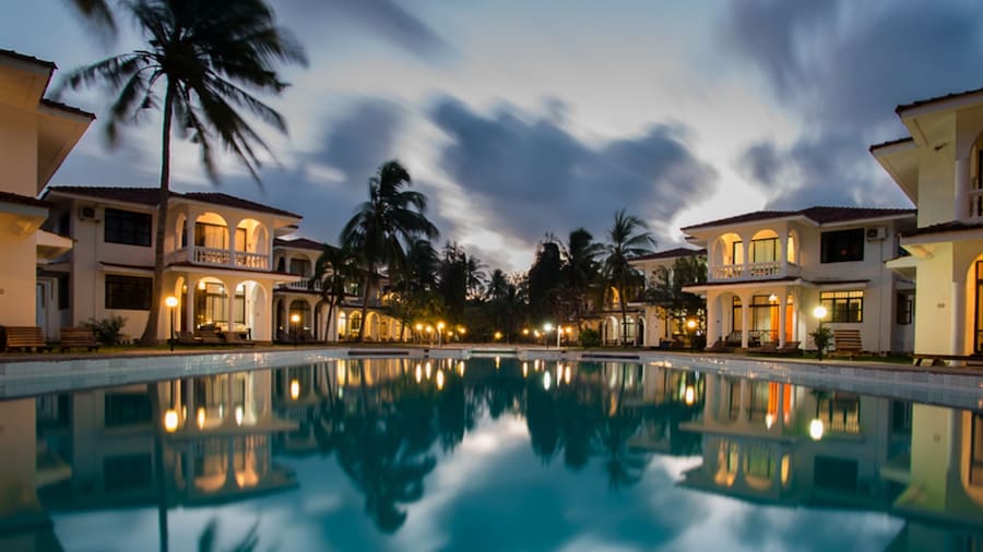 Bahari Dhow Beach Villas