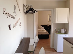 Apartment, 1 Bedroom, Garden View | Hypo-allergenic bedding, desk, blackout curtains, cots/infant beds - WohnRaum Hotel & Gästehaus (Gusterath)