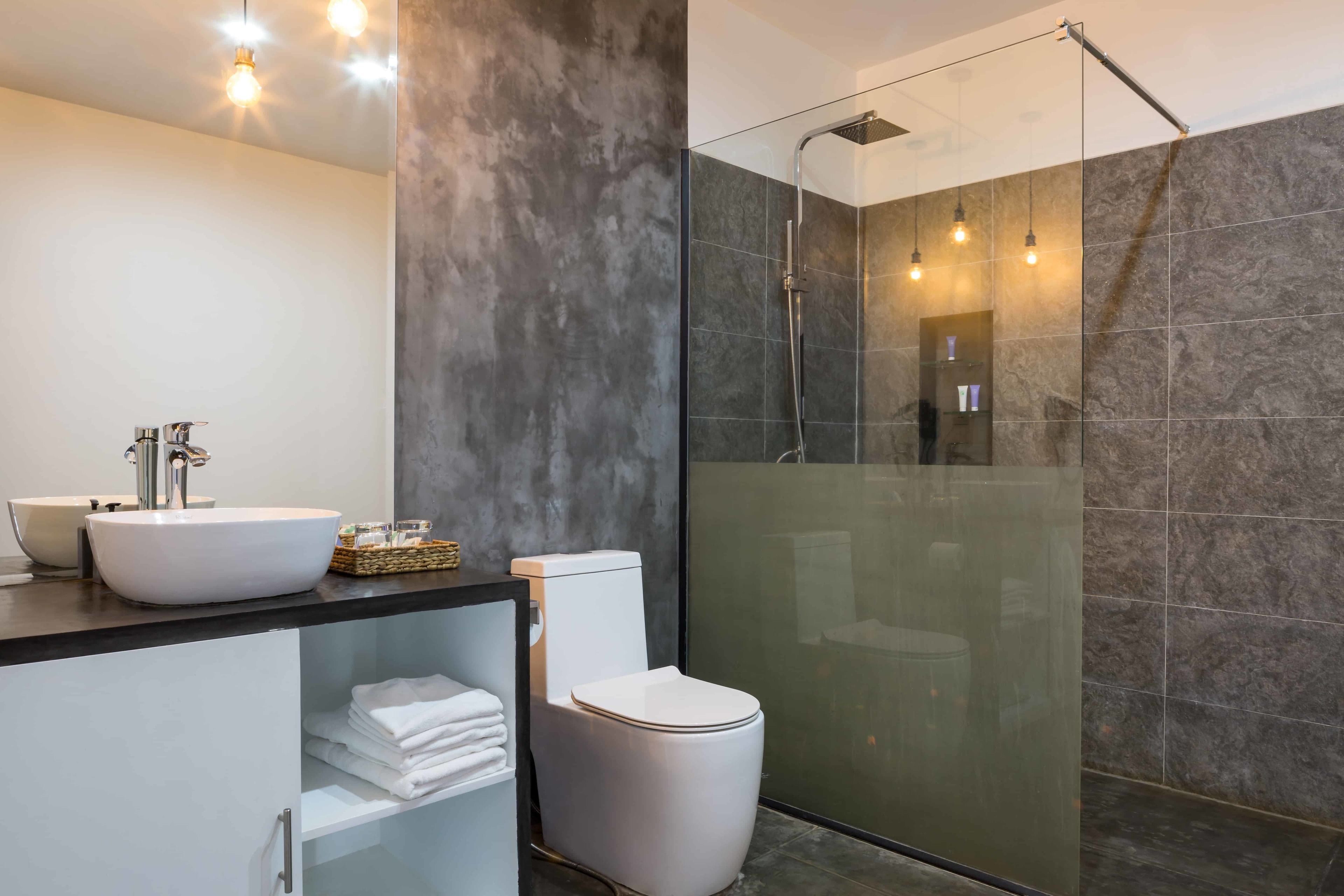 deluxe double suite with private garden - unlimited free airport & downtown transfer | bathroom | separate bathtub and shower, deep-soaking bathtub, rainfall showerhead