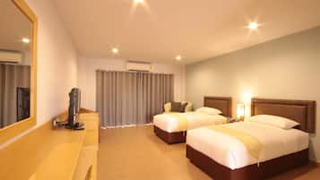 Premium bedding, down duvets, minibar, in-room safe