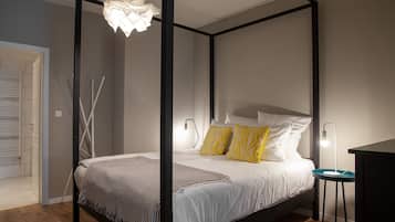 Apartamento, 2 habitaciones | Ropa de cama de alta calidad y decoración individual