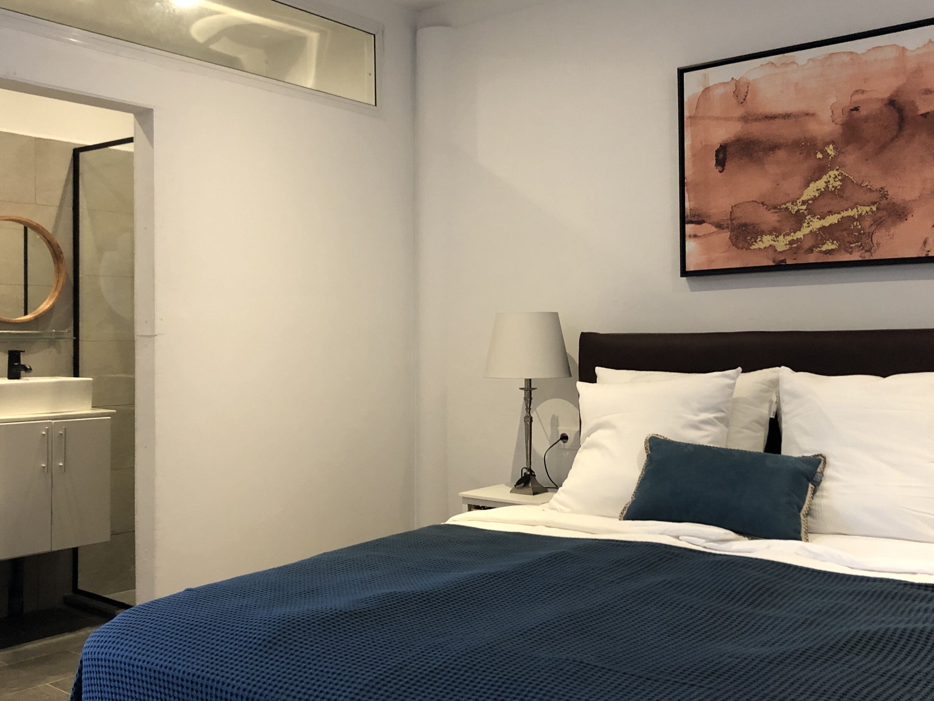 deluxe triple room, 1 bedroom, non smoking, courtyard view | 7 bedrooms, desk, blackout curtains, soundproofing