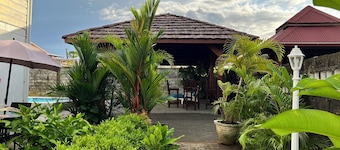 Villa Famiri