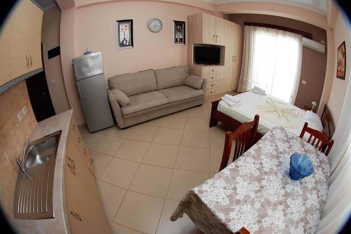 Studio Apartment, Balcony | 무료 WiFi