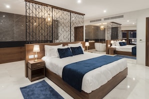 Presidential Suite, Private Pool, Garden View | Premium bedding, minibar, in-room safe, desk - The Duke Boutique Hotel (Victoria)