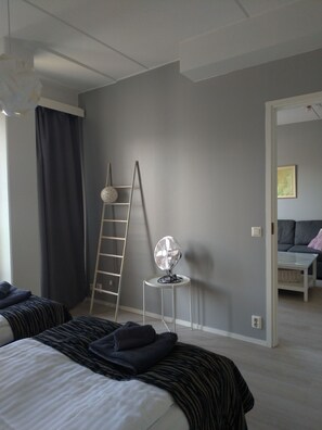 Deluxe Apartment, 1 Bedroom | 1 bedroom, desk, soundproofing, iron/ironing board