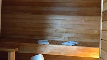 Ensemble douche/baignoire, articles de toilette gratuits, sĂšche-cheveux