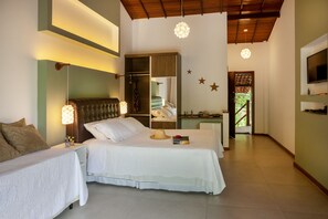 Classic Room (Master) | Premium bedding, minibar, in-room safe, blackout drapes - Espaço do Sagui (Maraú)