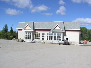 View from property - Sunset Inn and Suites (Sioux Lookout)