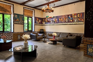 Sala de estar en el lobby