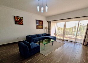 1 bedroom, in-room safe, individually decorated, soundproofing - Eldon Villas (Nairobi)