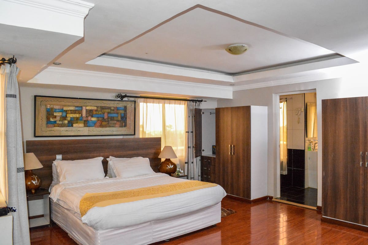 1 habitación y caja de seguridad en la habitación