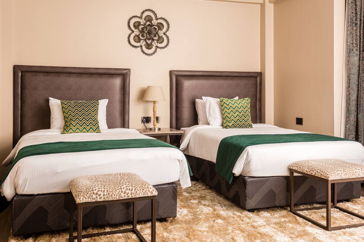 Classic Twin Room | Premium bedding, down comforters, desk, laptop workspace