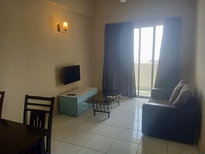Living area - Globallon Hotel Apartment (Malacca City)