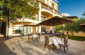 Terrace/patio - Arève Résidence Boutique Hotel (Yerevan)