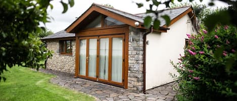 Bungalow, salle de bains attenante | Extérieur