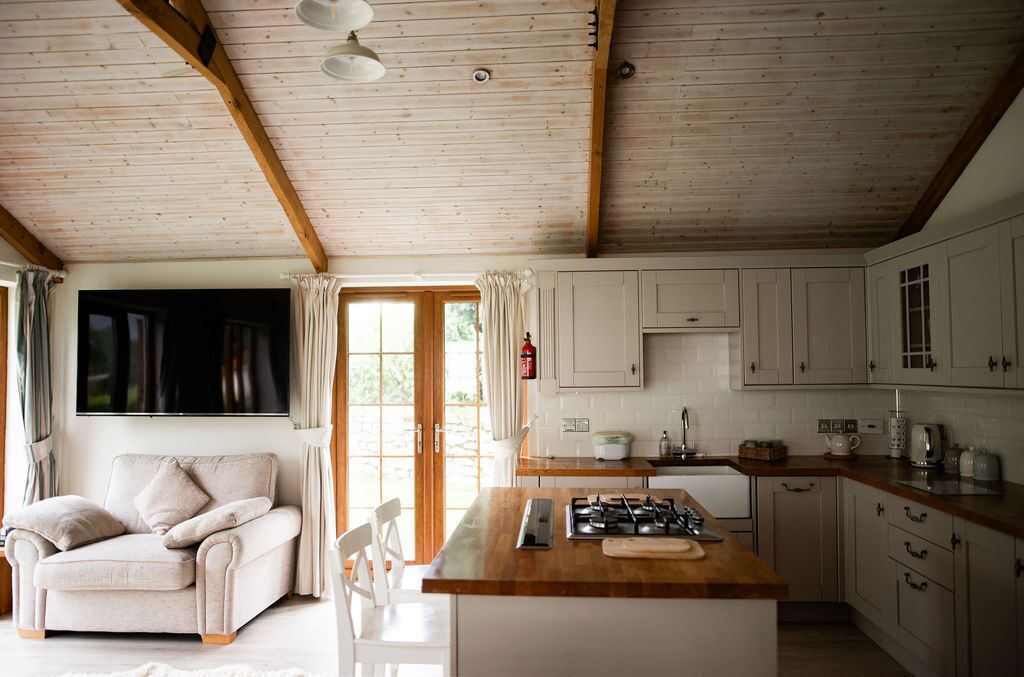 Photo - The Anchorage & The Tackleshed