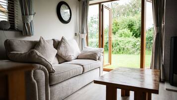 Bungalow, ensuite | Lounge