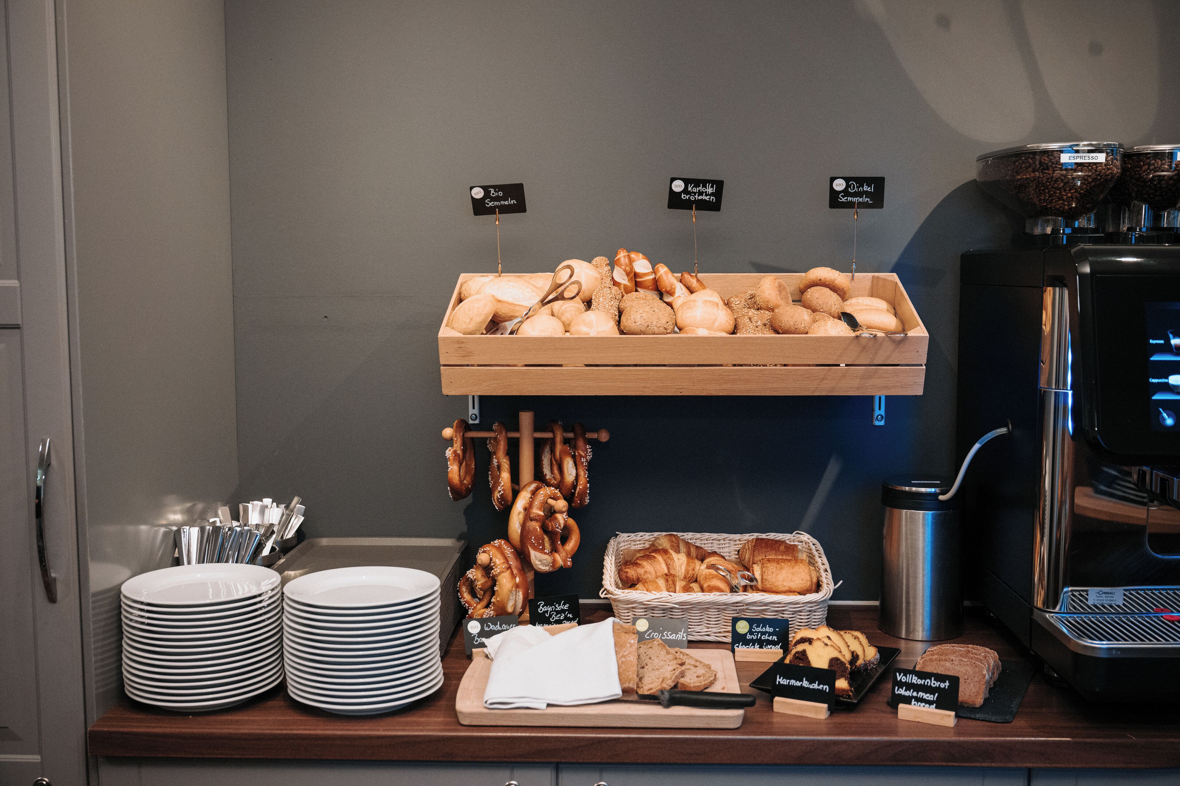 Desayuno buffet todos los días (con cargo) 