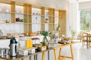 Breakfast area - Hotel Cokkinis (Megara)