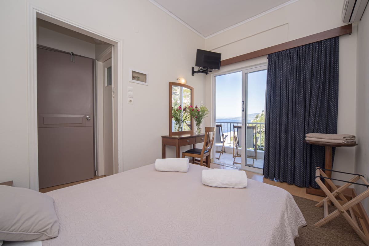 Lydisolert, strykejern/-brett, wi-fi (inkludert) og sengetøy