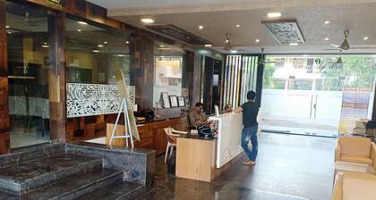 Hotel Royale Heritage